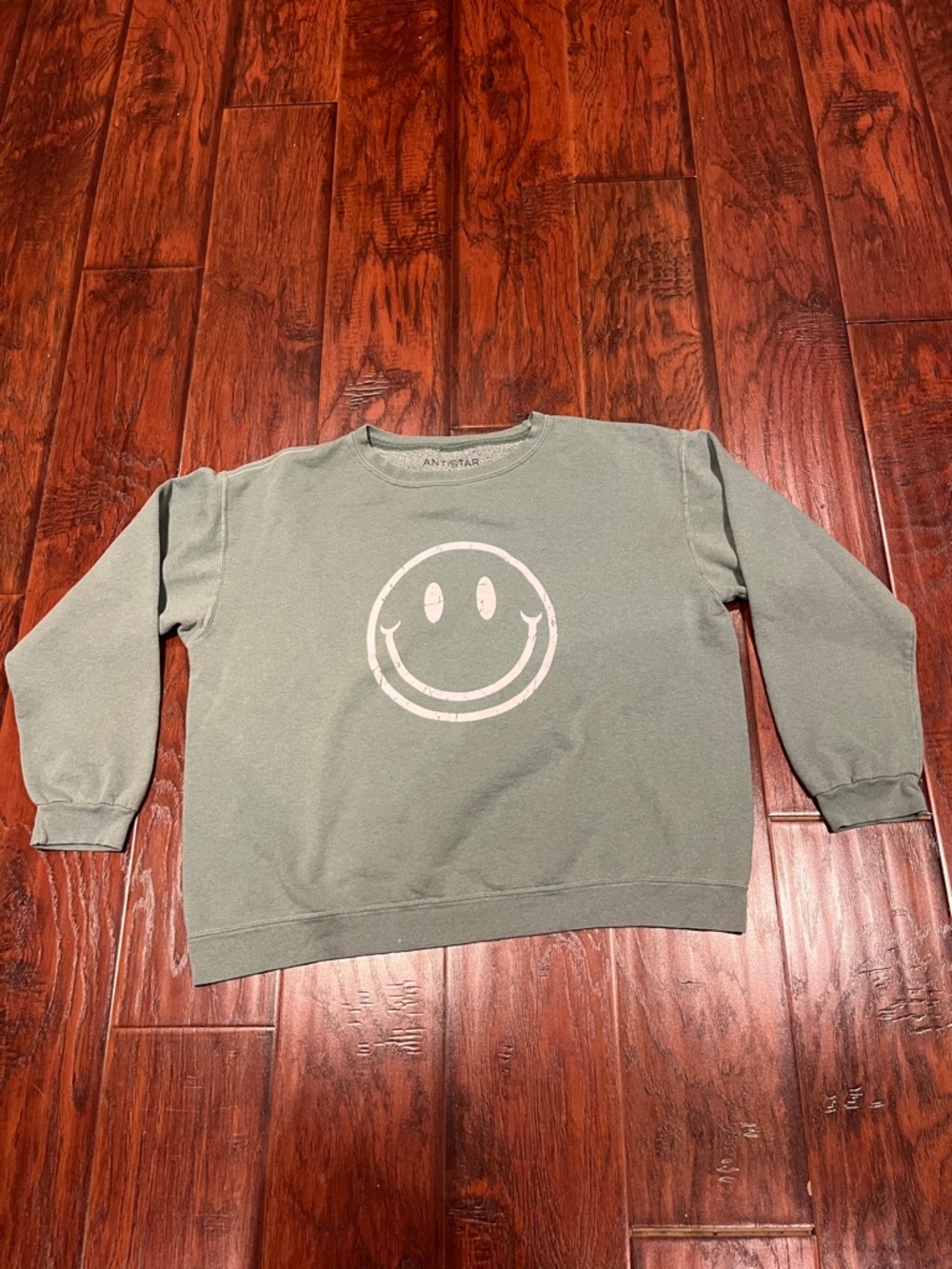 Antistar Women's Crewneck Sweatshirt in Sage with Smiley Graphic